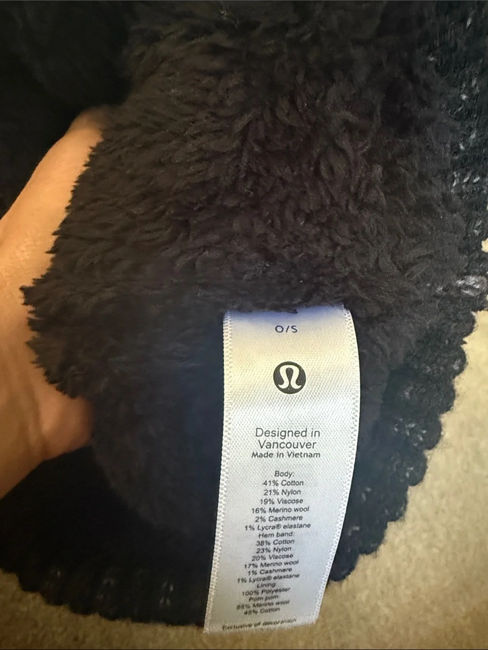 Lululemon‎ Black Burgundy Fleece Lined Foldover Pom Pom Beanie